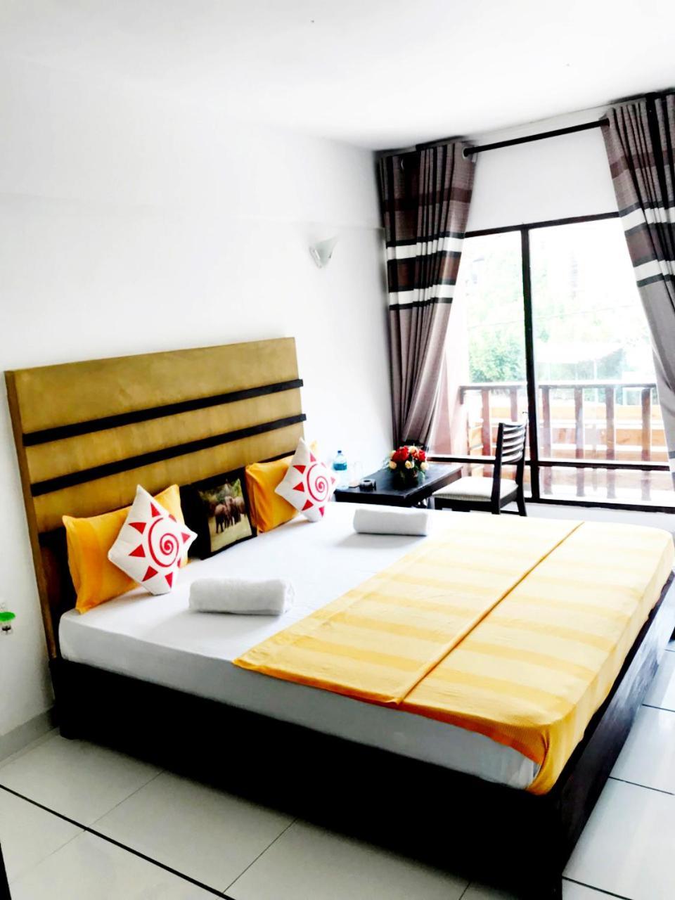 360 Beach Residence Negombo Exterior foto