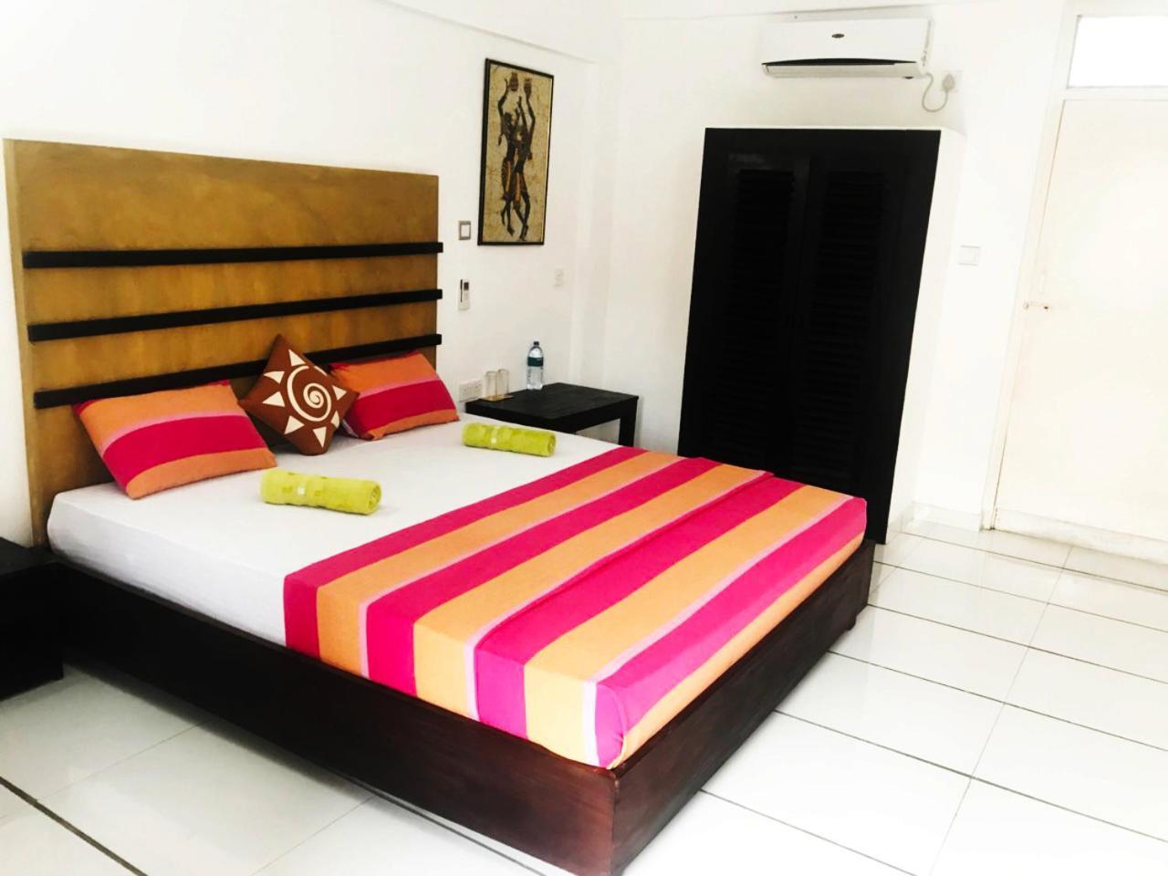 360 Beach Residence Negombo Exterior foto