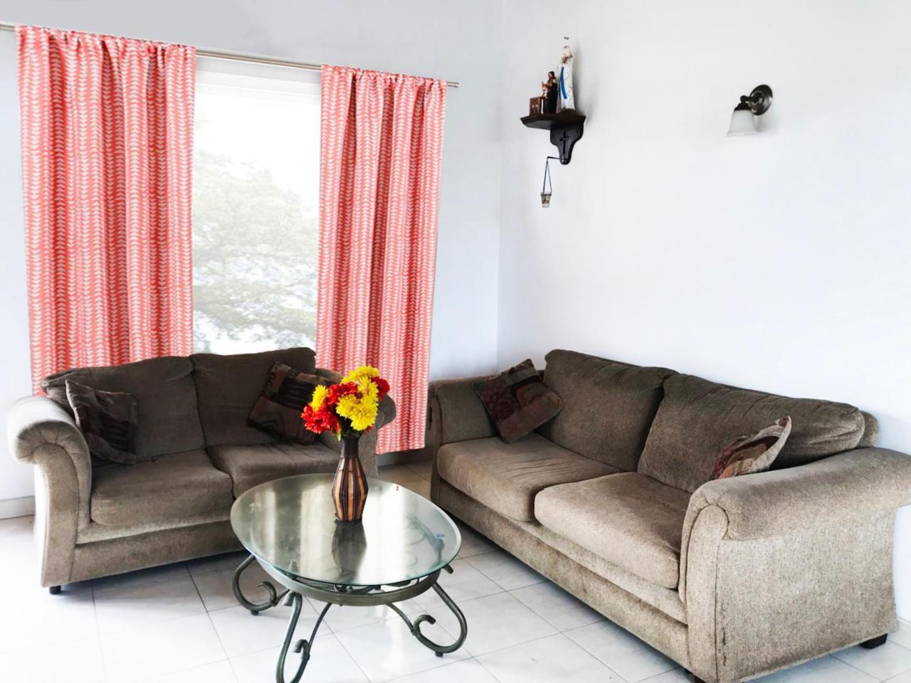 360 Beach Residence Negombo Exterior foto
